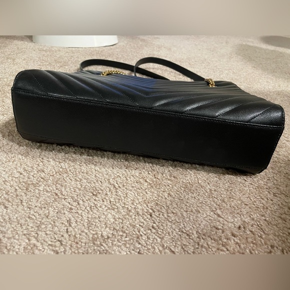 Saint Laurent Grain de Poudre Matelasse Chevron Medium Tribeca Shopping Bag - Picture 5 of 10